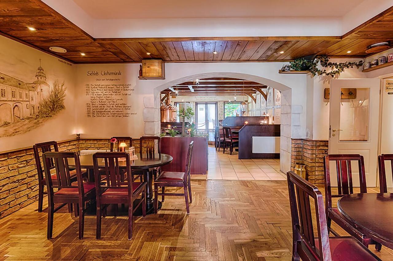 Hotel Am Markt & Brauhaus Stadtkrug Ueckermünde Dış mekan fotoğraf