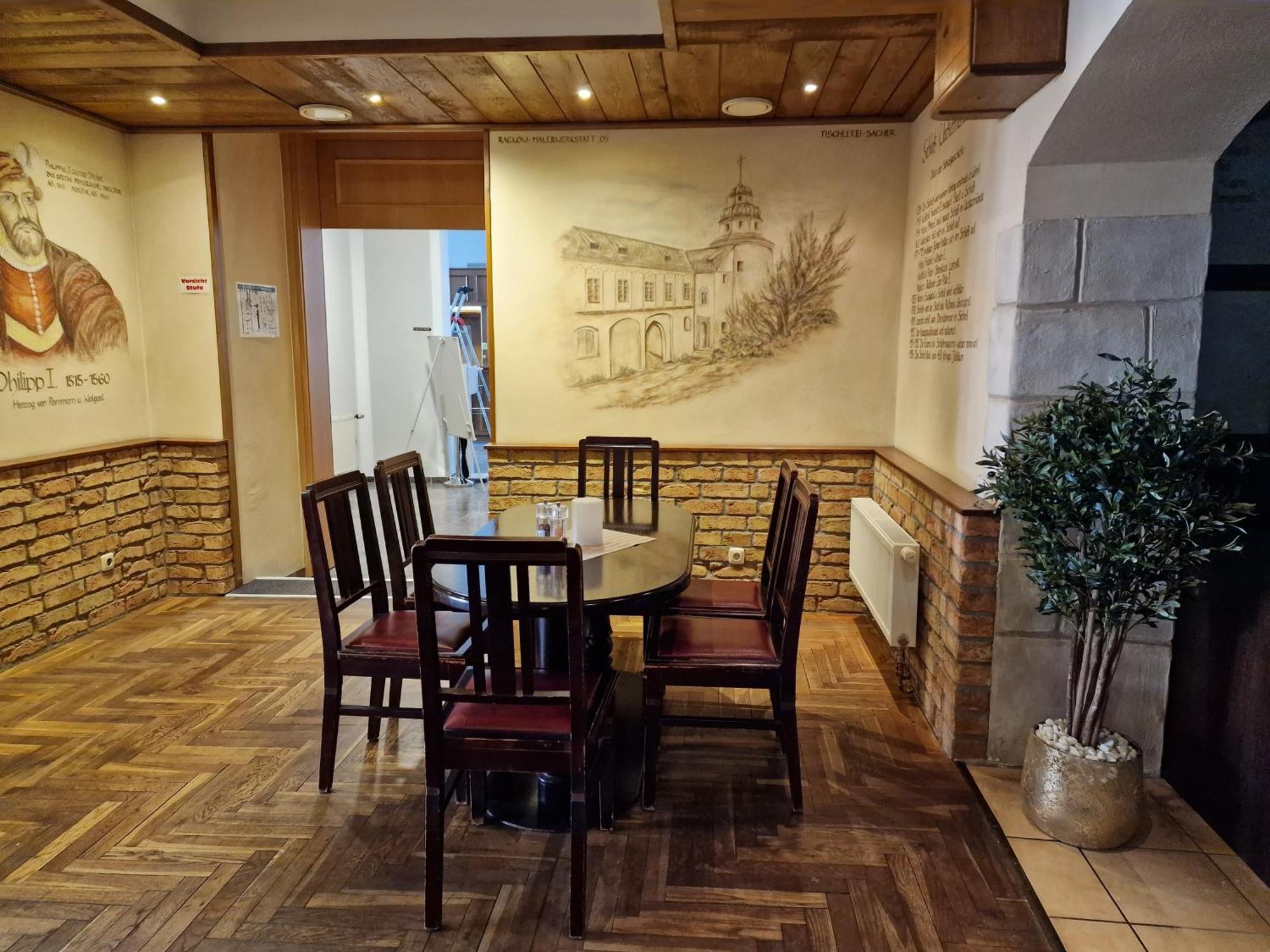Hotel Am Markt & Brauhaus Stadtkrug Ueckermünde Dış mekan fotoğraf