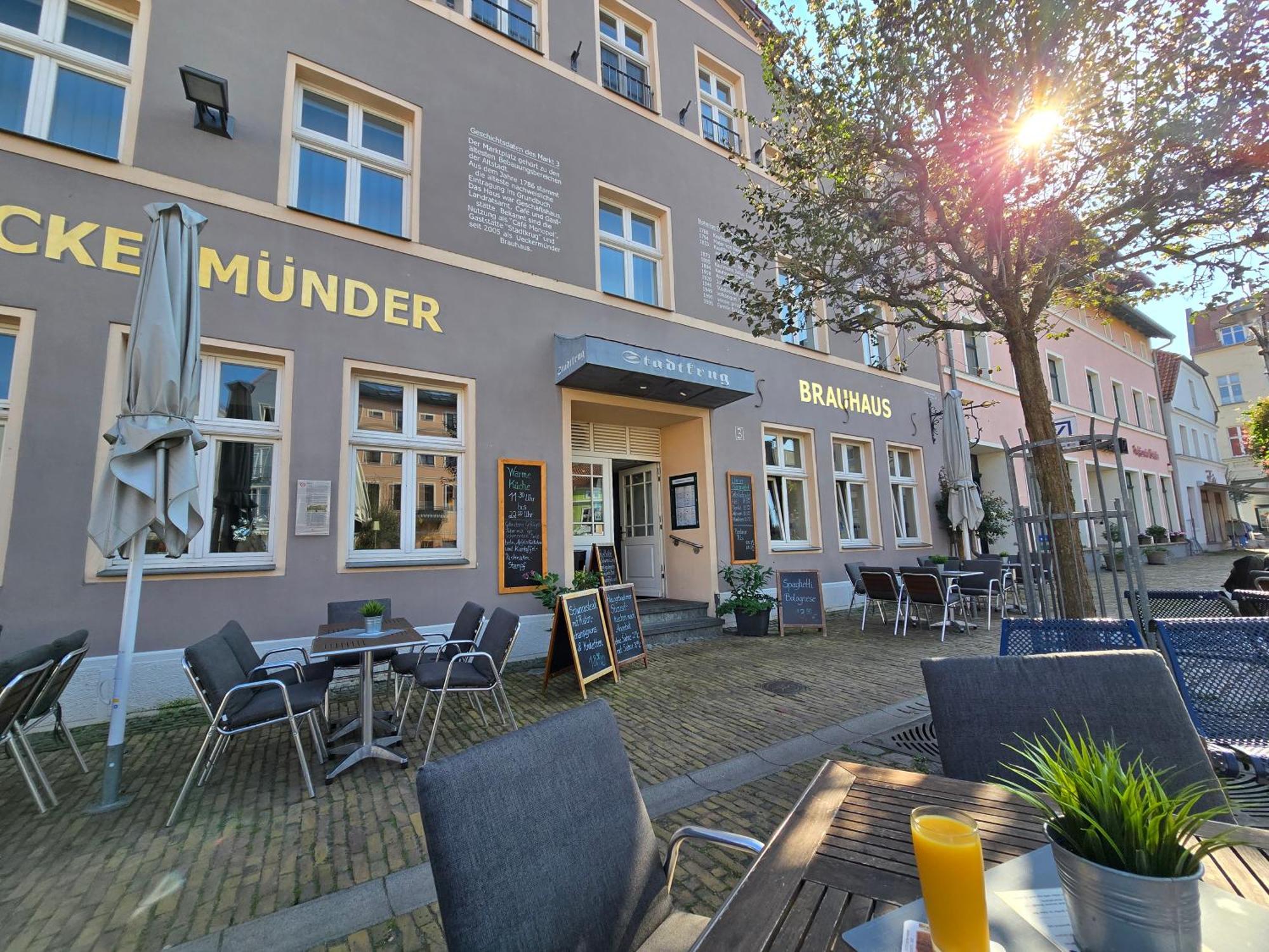 Hotel Am Markt & Brauhaus Stadtkrug Ueckermünde Dış mekan fotoğraf