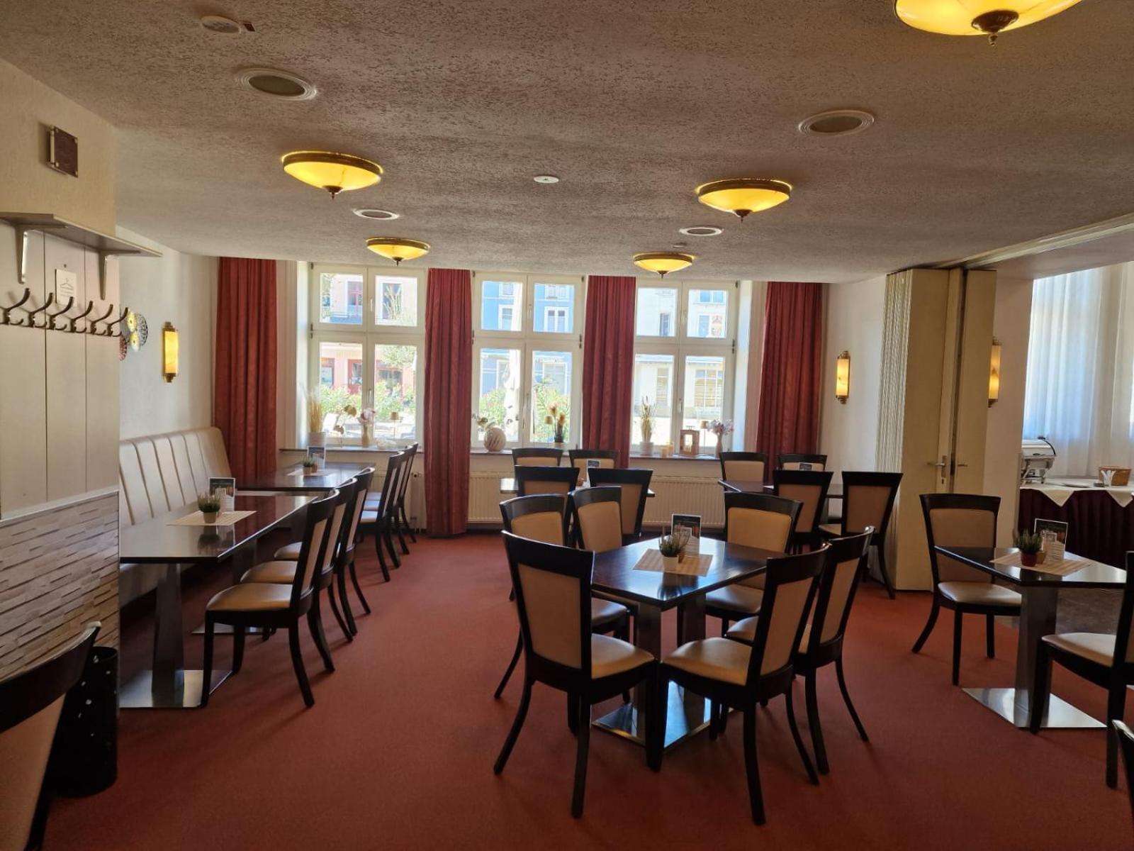 Hotel Am Markt & Brauhaus Stadtkrug Ueckermünde Dış mekan fotoğraf