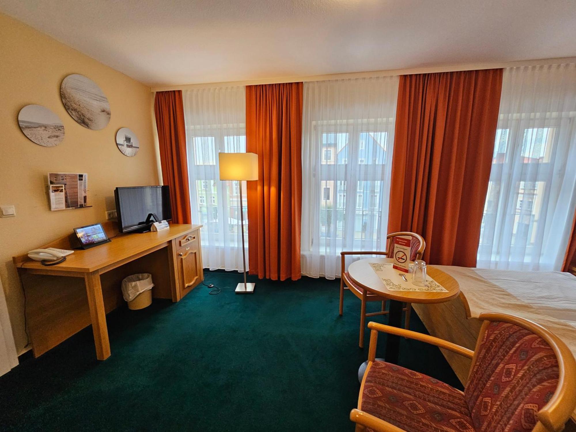 Hotel Am Markt & Brauhaus Stadtkrug Ueckermünde Dış mekan fotoğraf